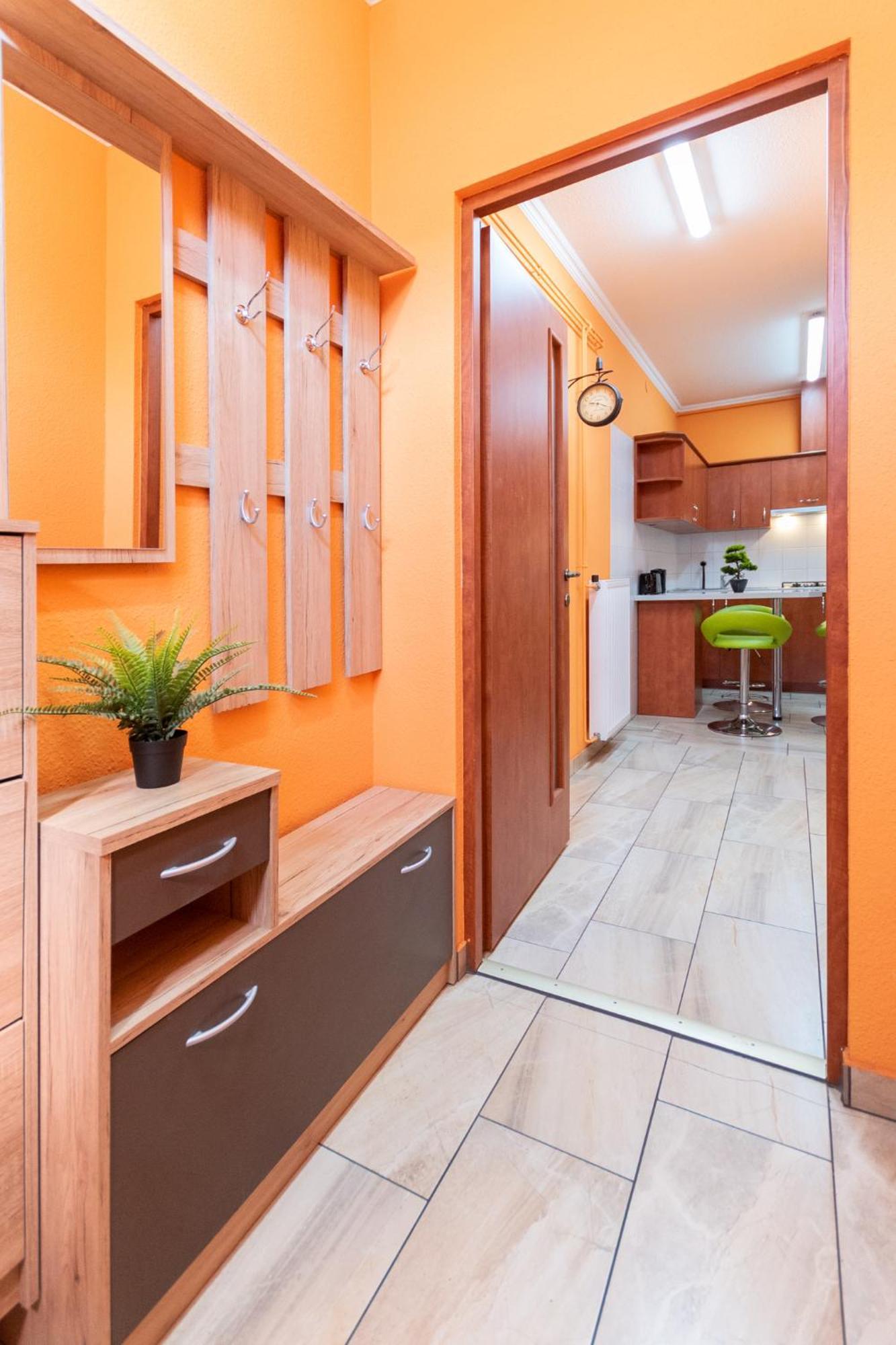 Apartman R